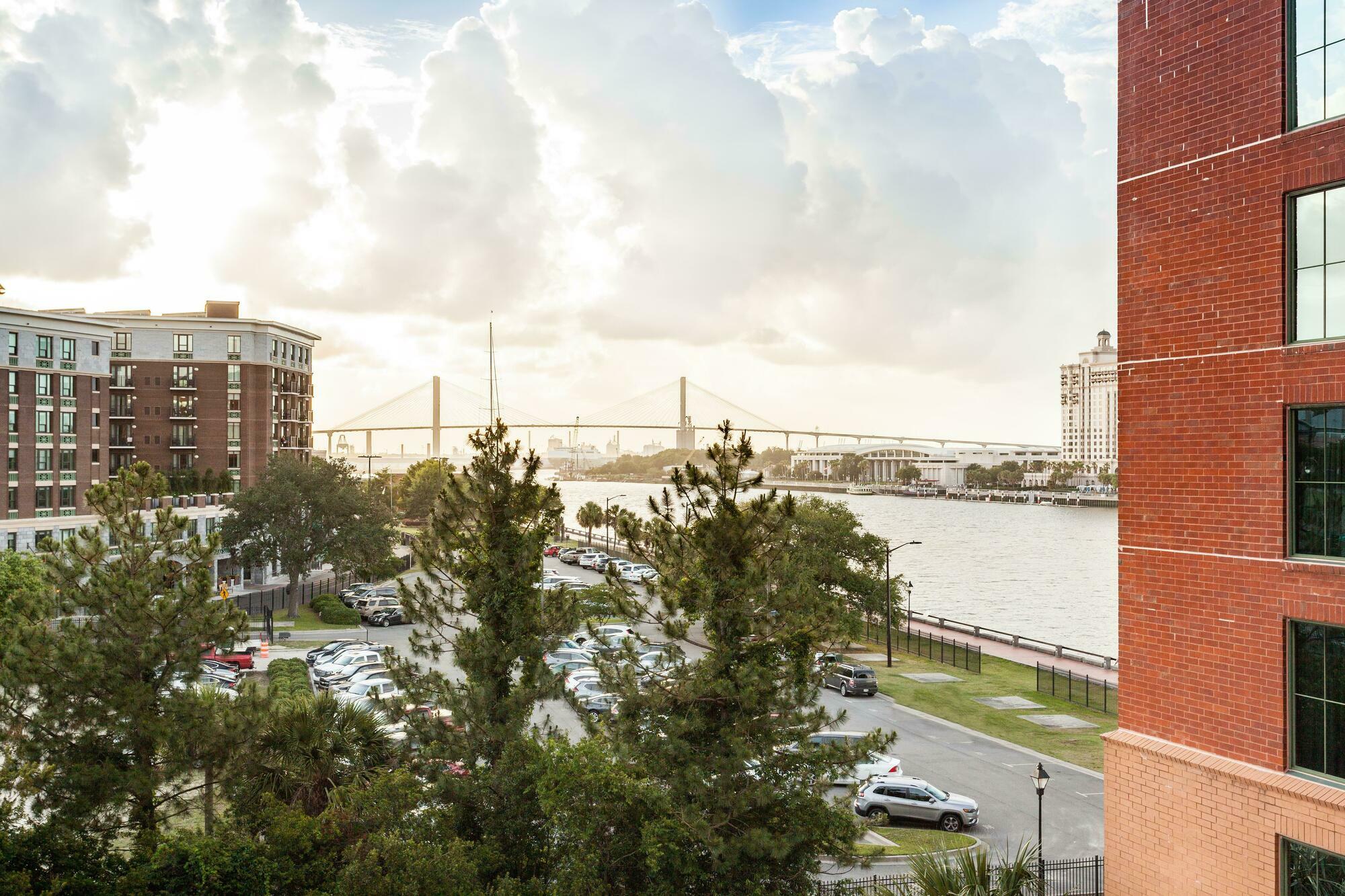 Marriott Savannah Riverfront Esterno foto